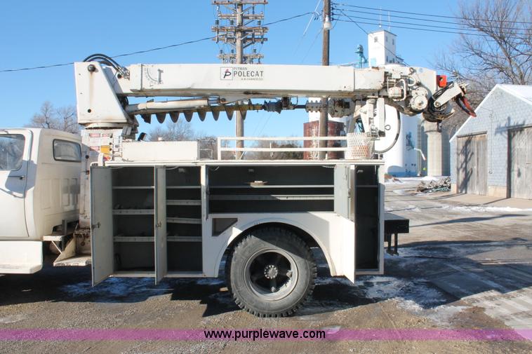 image for item E2811 1984 Chevrolet Kodiak C7D042 Digger Derrick truck