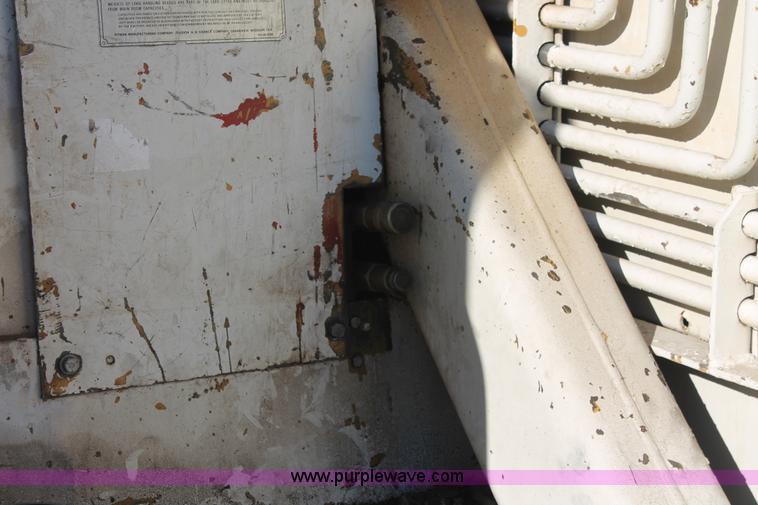 image for item E2811 1984 Chevrolet Kodiak C7D042 Digger Derrick truck