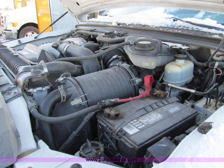 image for item E3631 2005 Ford F250 XLT Super Duty pickup truck