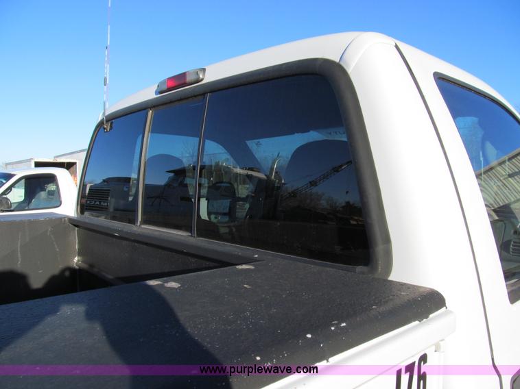 image for item E3632 2005 Ford F250 XLT Super Duty utility truck