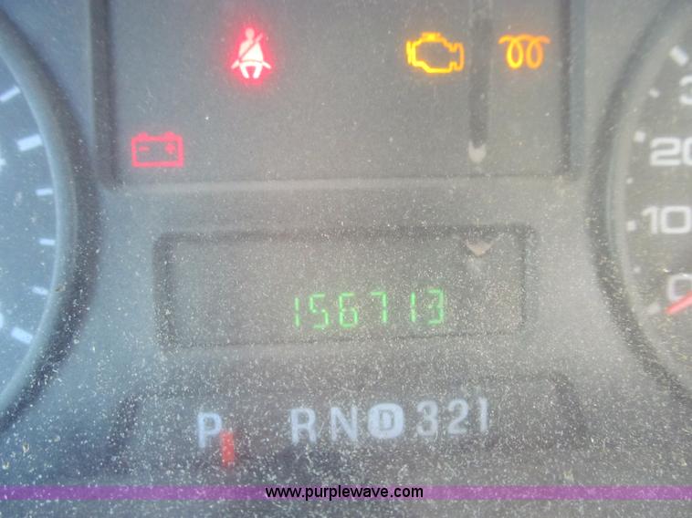 image for item E3633 2006 Ford F250 XLT Super Duty pickup truck