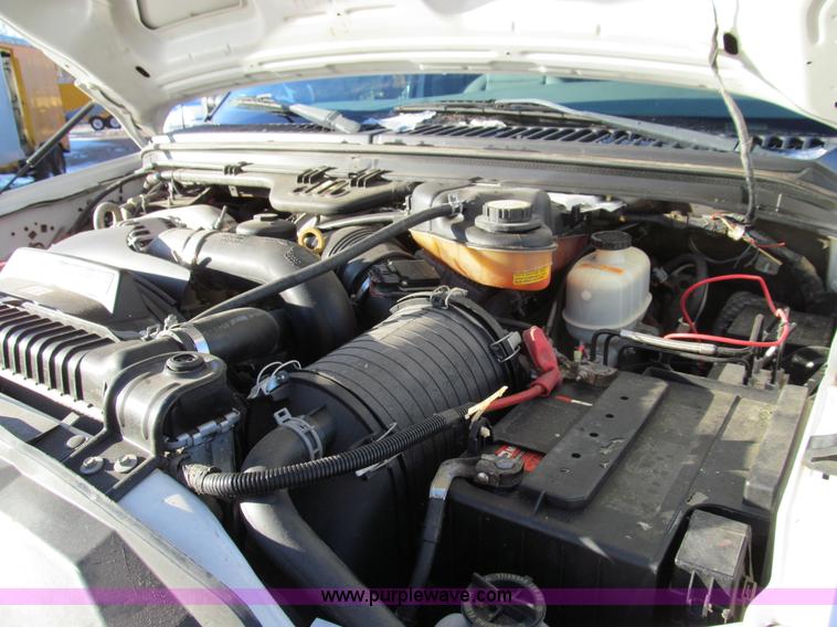 image for item E3633 2006 Ford F250 XLT Super Duty pickup truck