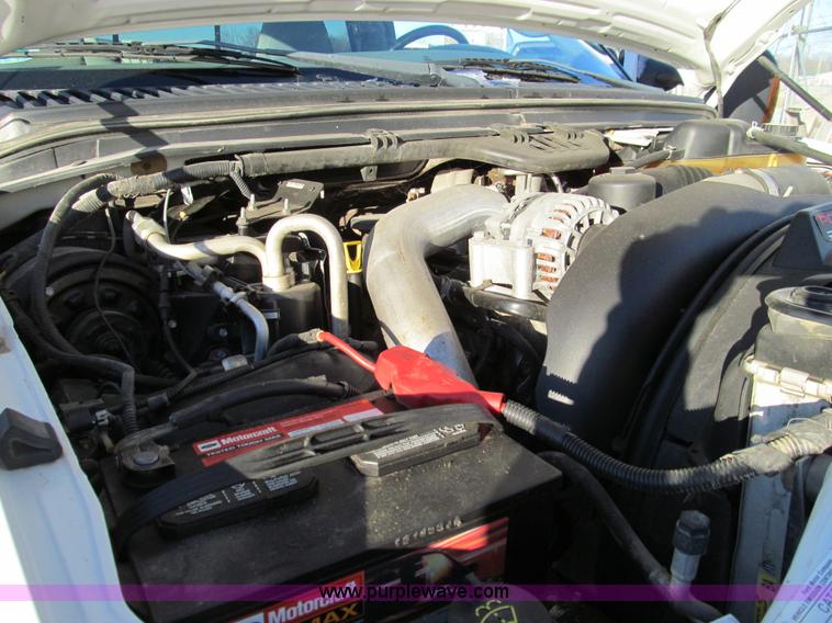 image for item E3633 2006 Ford F250 XLT Super Duty pickup truck