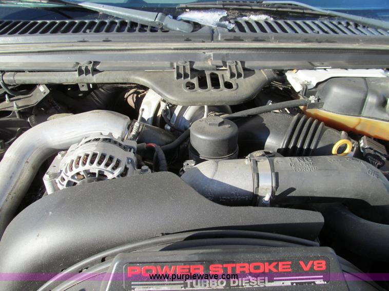 image for item E3633 2006 Ford F250 XLT Super Duty pickup truck