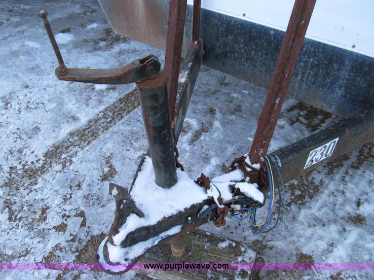 image for item E3635 1994 Wells cargo tool trailer