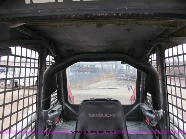 image for item E5854 2005 Takeuchi TL150 track skid steer