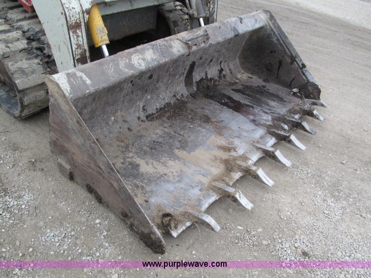 image for item E5854 2005 Takeuchi TL150 track skid steer