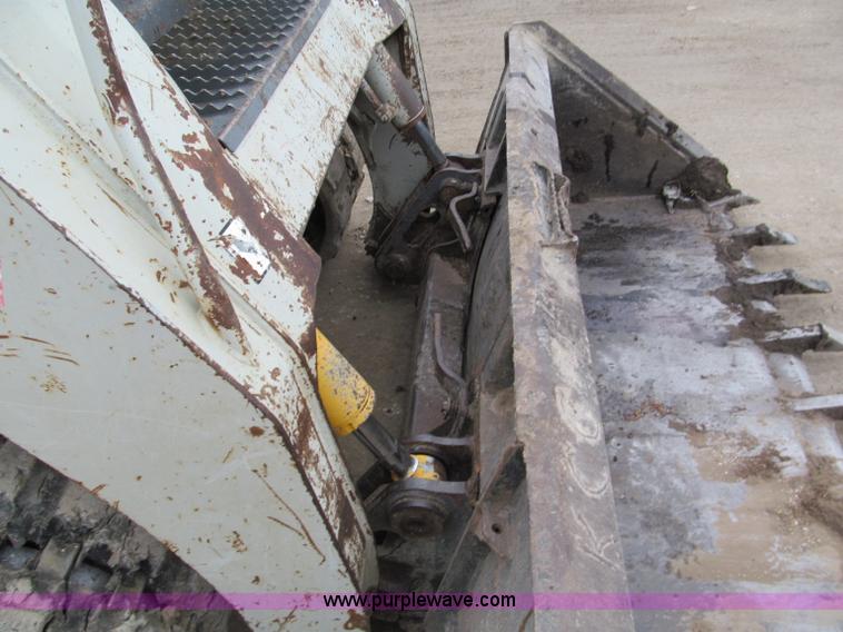 image for item E5854 2005 Takeuchi TL150 track skid steer