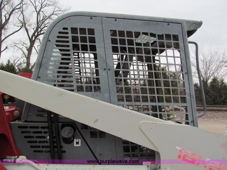 image for item E5854 2005 Takeuchi TL150 track skid steer