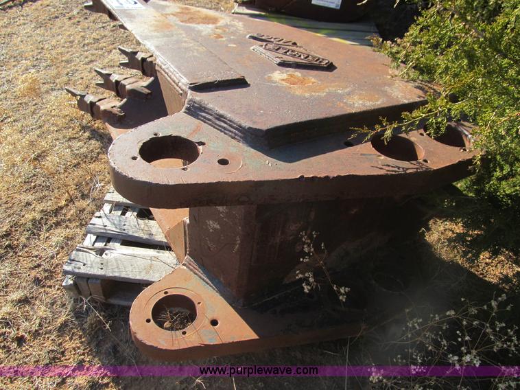 image for item E7508 Hensley Adco rocket bucket