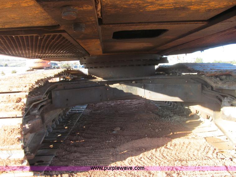 image for item E7520 1987 John Deere 792LC excavator