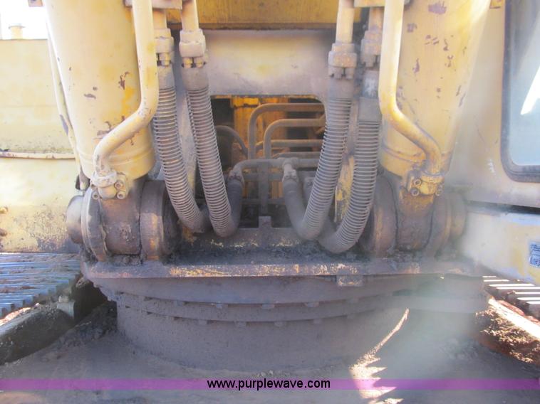 image for item E7520 1987 John Deere 792LC excavator