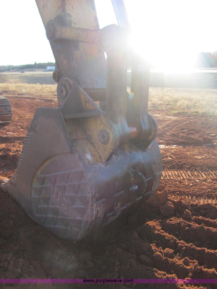 image for item E7520 1987 John Deere 792LC excavator