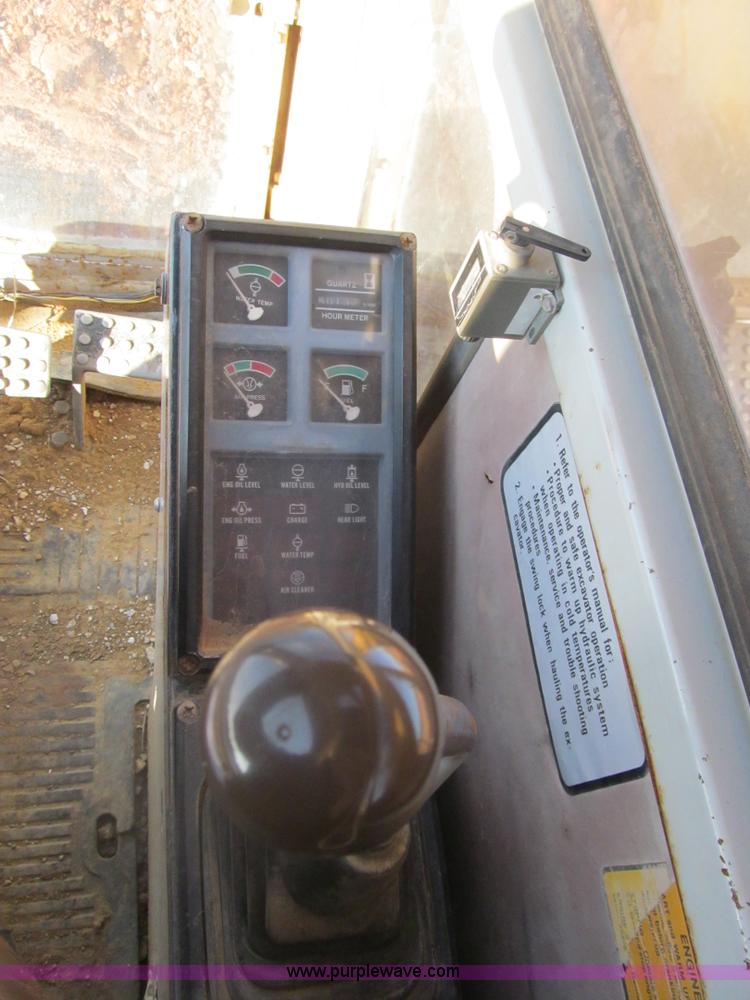 image for item E7520 1987 John Deere 792LC excavator