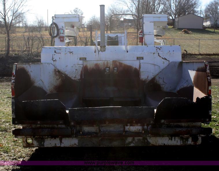 image for item F2772 Roadtec RP185-10 paver