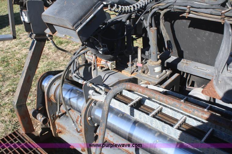 image for item F2772 Roadtec RP185-10 paver