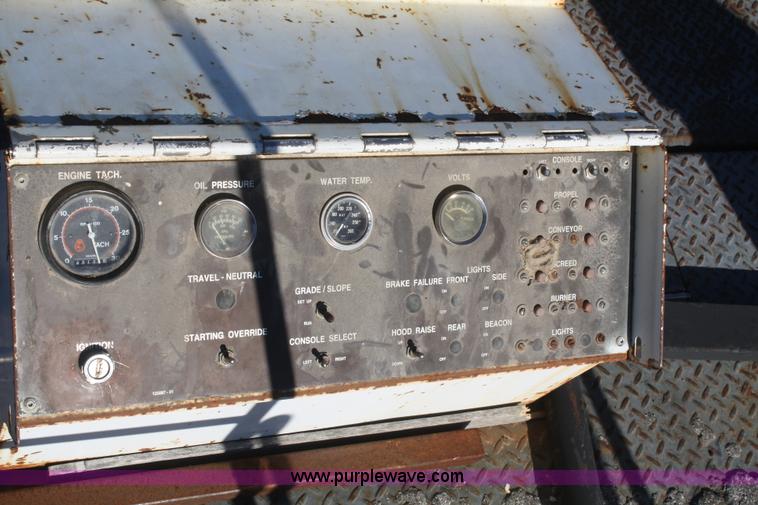 image for item F2772 Roadtec RP185-10 paver