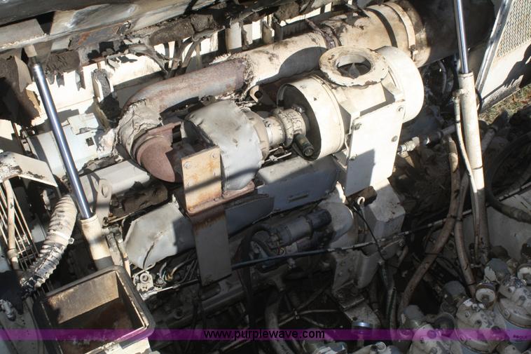 image for item F2772 Roadtec RP185-10 paver