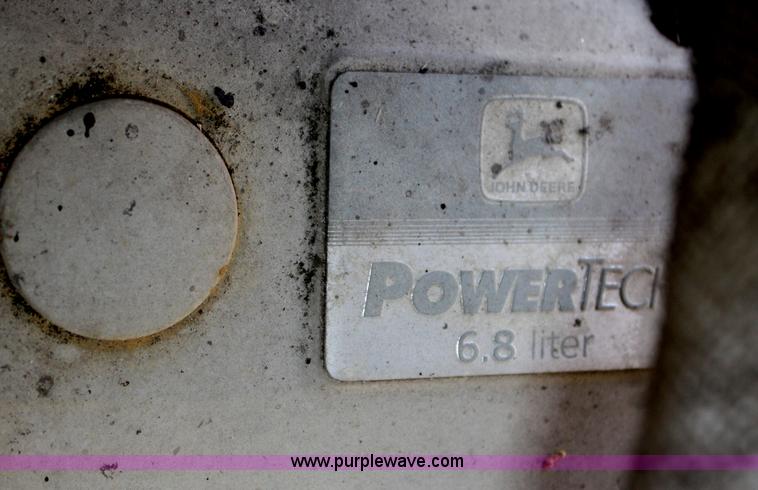 image for item F2772 Roadtec RP185-10 paver