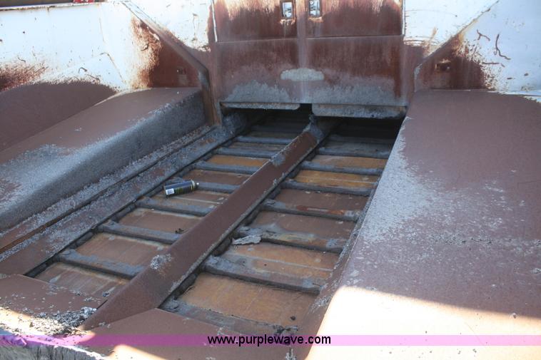 image for item F2772 Roadtec RP185-10 paver