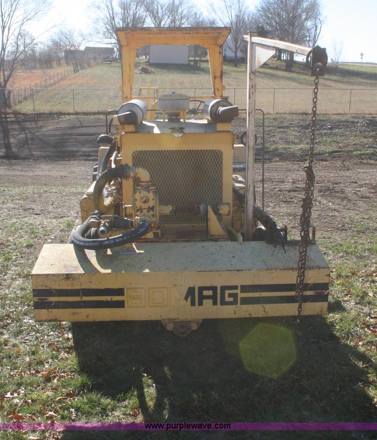 image for item F2773 1984 Bomag MPH100 recycler