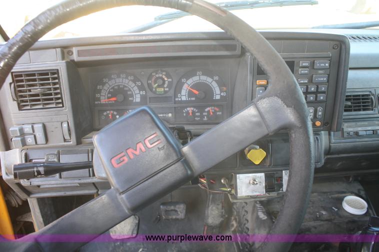 image for item F2892 1996 GMC TopKick oil distributor truck