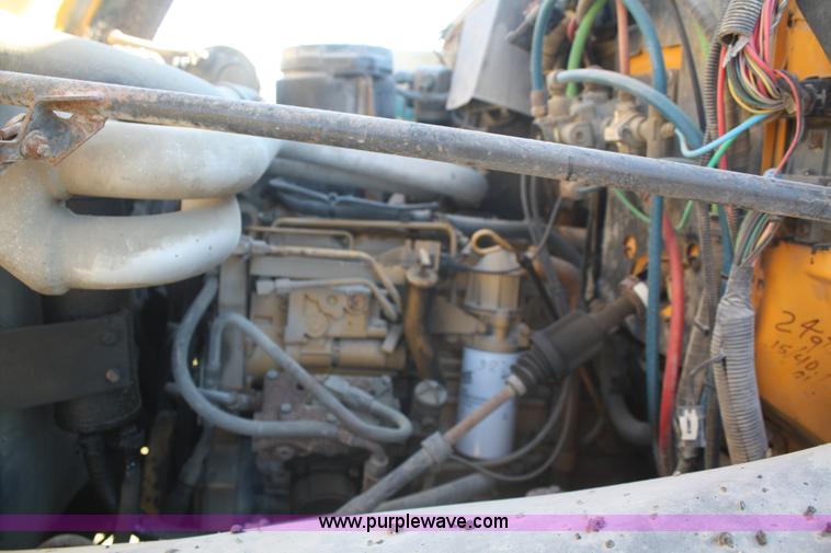 image for item F2892 1996 GMC TopKick oil distributor truck