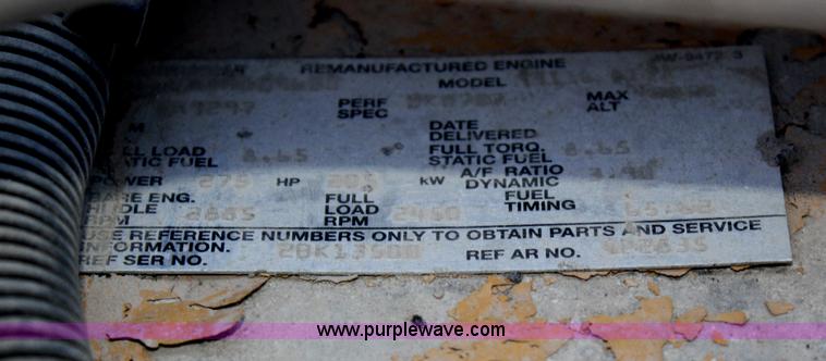 image for item F2892 1996 GMC TopKick oil distributor truck