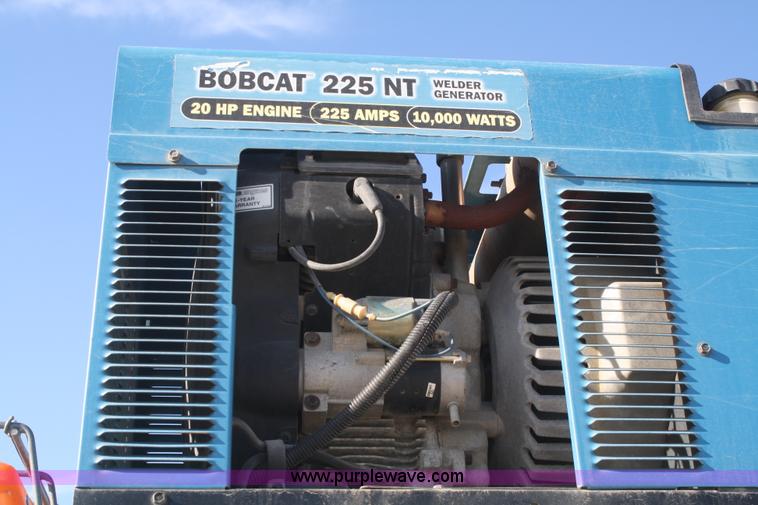 image for item F2895 2004 Ford F550 XL Super Duty service truck