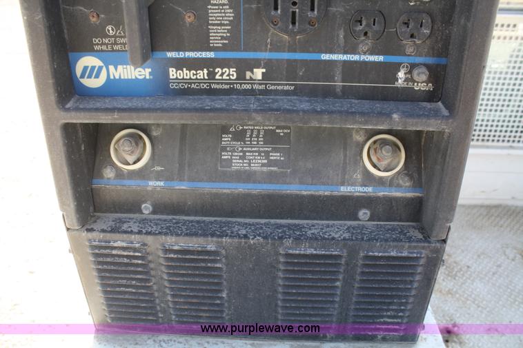 image for item F2895 2004 Ford F550 XL Super Duty service truck