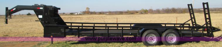 image for item F3068 Kearney 22' gooseneck trailer