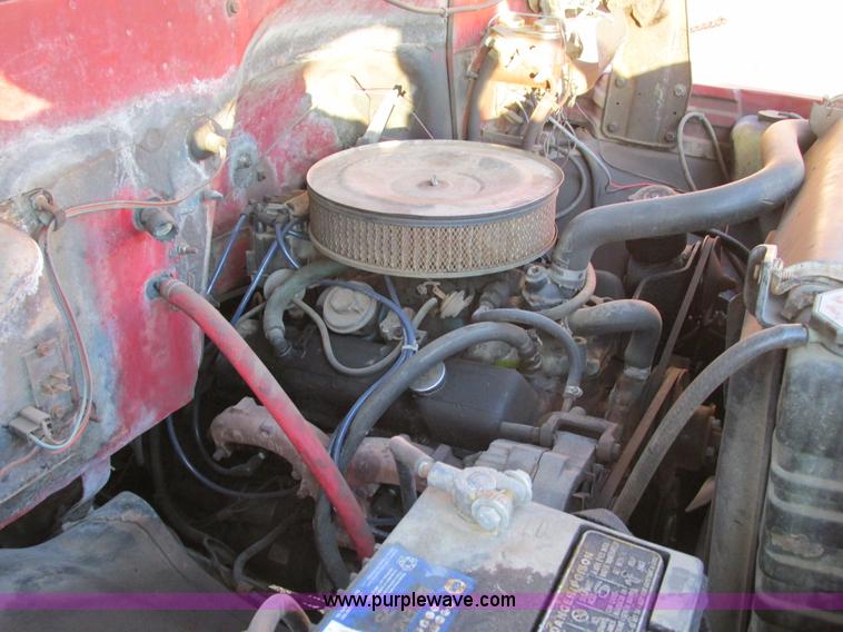 image for item F4069 1982 GMC TopKick 6000 dump truck