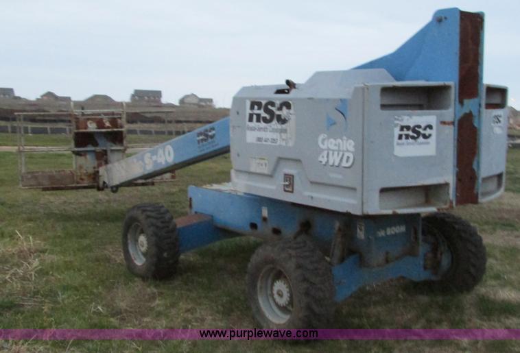 image for item F4155 1996 Genie S40 boom lift