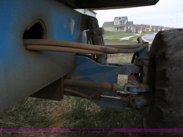 image for item F4155 1996 Genie S40 boom lift