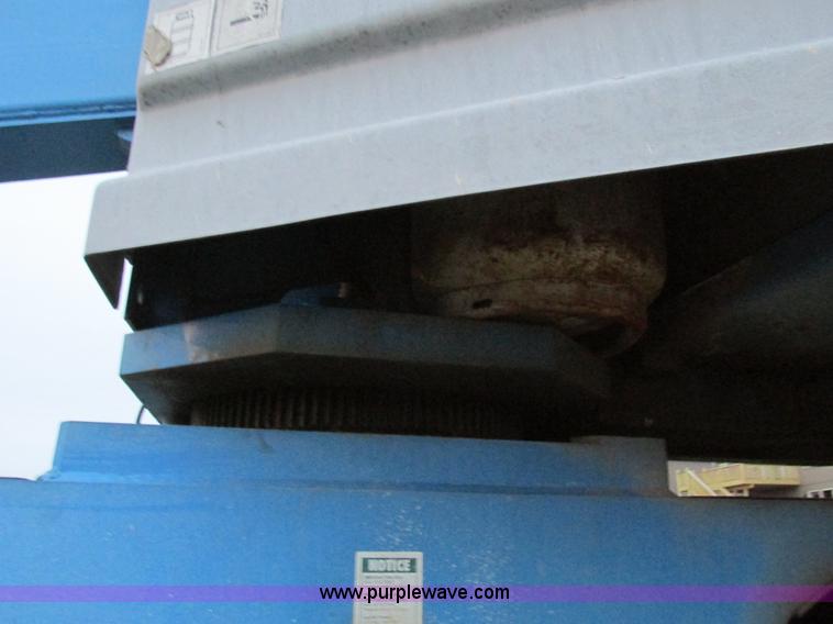 image for item F4155 1996 Genie S40 boom lift