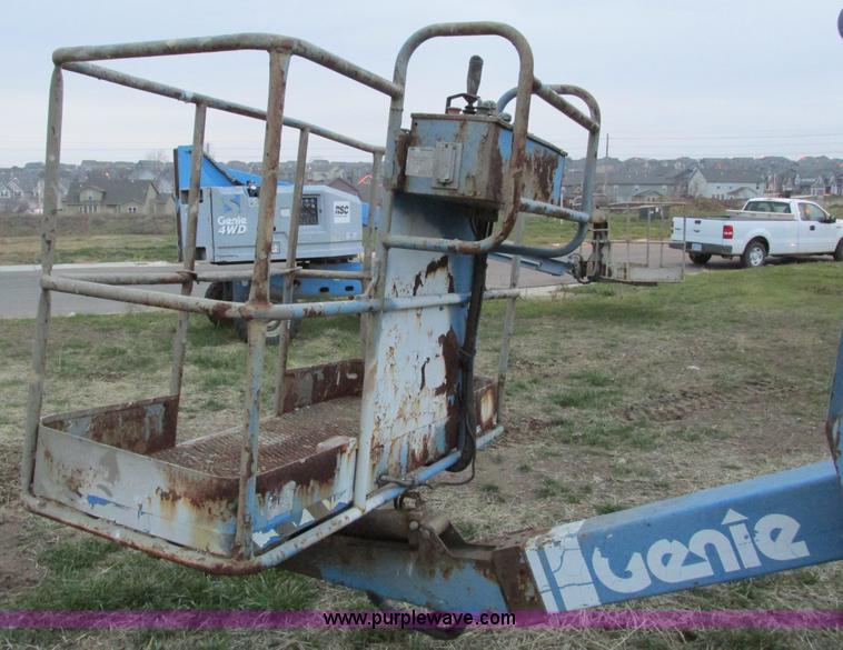 image for item F4156 1993 Genie Z-45/22 boom lift