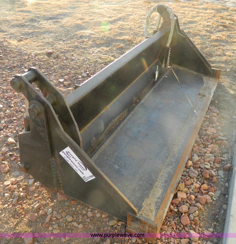 79" clam shell skid steer bucket in Victoria, KS Item G7664 sold
