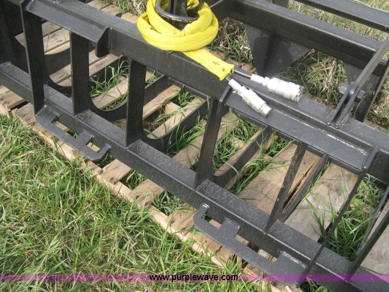 image for item H9885 Wildkat 72" grapple attachment