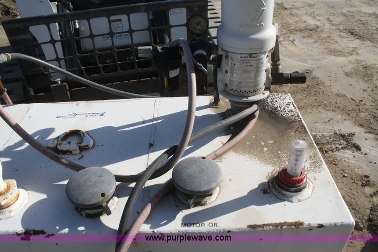 image for item O9890 Oil tanks