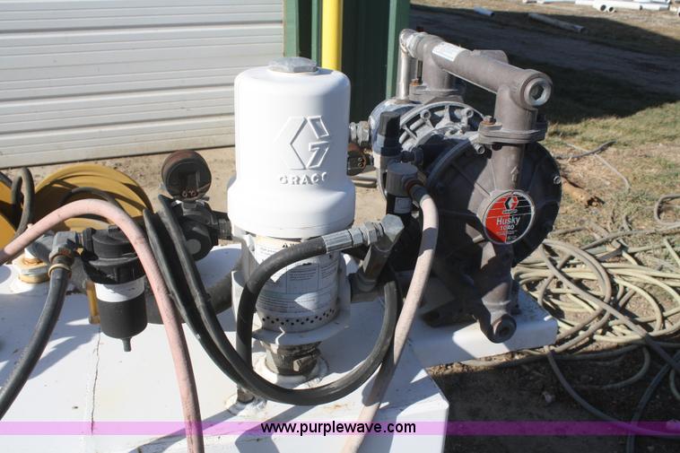 image for item O9890 Oil tanks