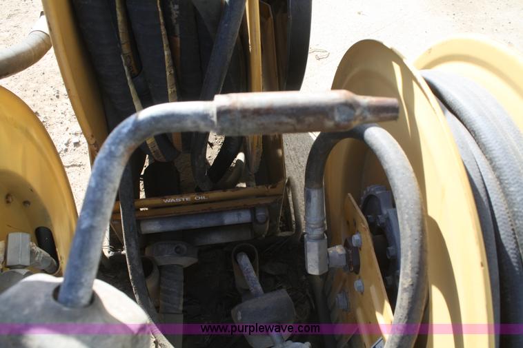 image for item O9890 Oil tanks