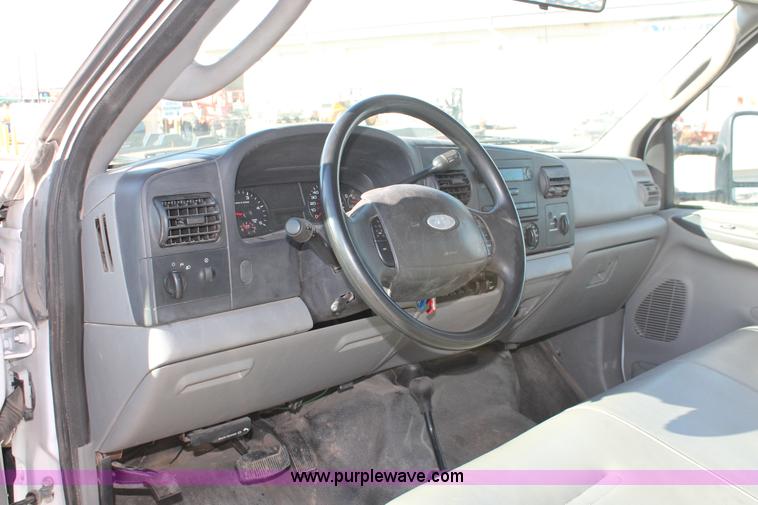image for item E2803 2007 Ford F450 XL Super Duty service truck