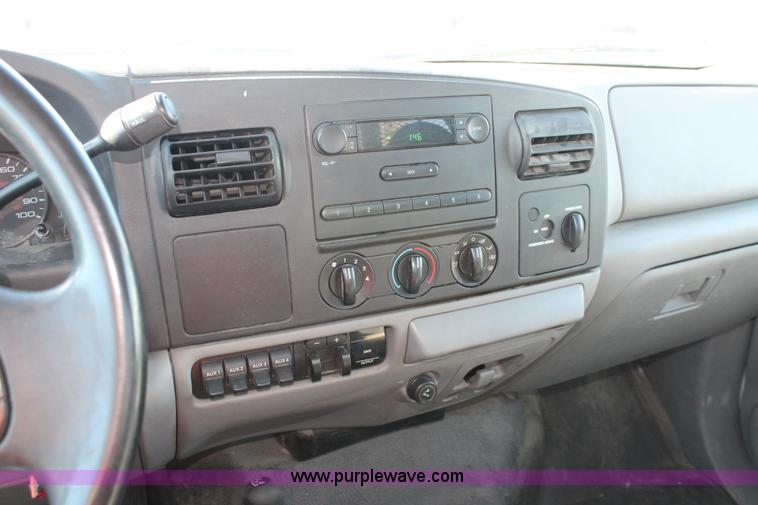 image for item E2803 2007 Ford F450 XL Super Duty service truck