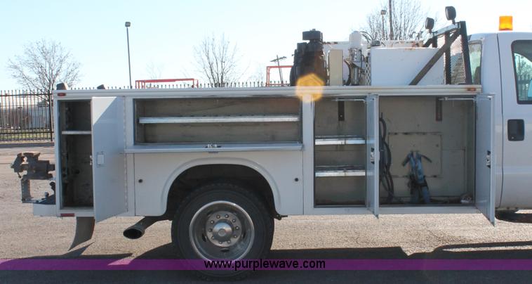 image for item E2803 2007 Ford F450 XL Super Duty service truck