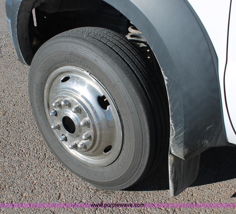 image for item E2803 2007 Ford F450 XL Super Duty service truck