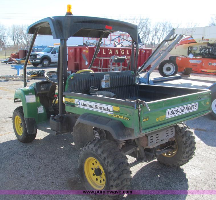 image for item E5837 2008 John Deere XUV620I utility vehicle