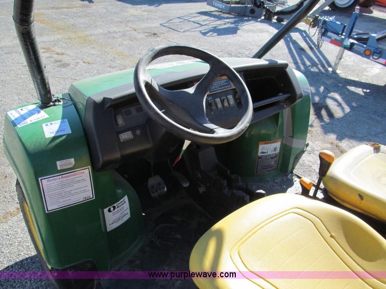 image for item E5837 2008 John Deere XUV620I utility vehicle