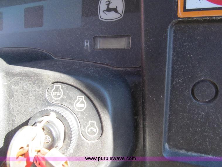 image for item E5837 2008 John Deere XUV620I utility vehicle