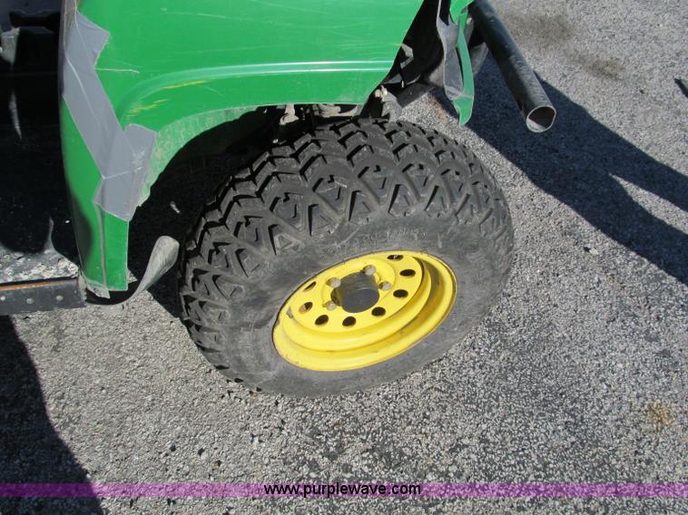 image for item E5837 2008 John Deere XUV620I utility vehicle