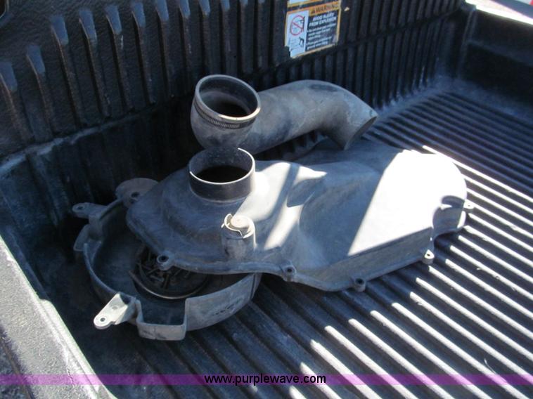 image for item E5837 2008 John Deere XUV620I utility vehicle